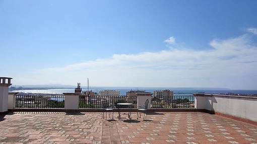 Beautiful city palace with swimming pool for rent Beautiful city palace with swimming pool for rent